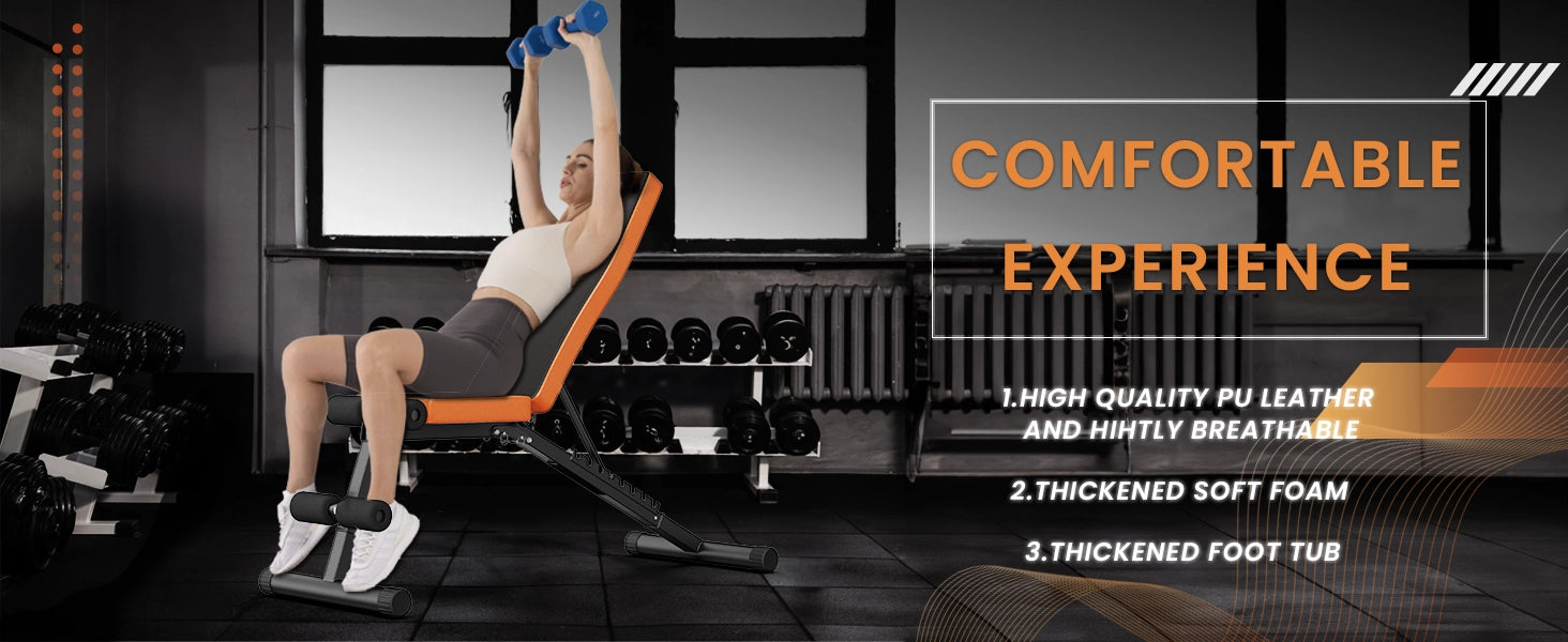 Frau trainiert auf einer Hantelbank, im Hintergrund sind Fitnessgeräte zu sehen.